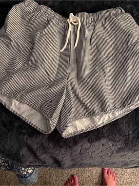 Women's Striped Drawstring Lounge Shorts - Gray/White
